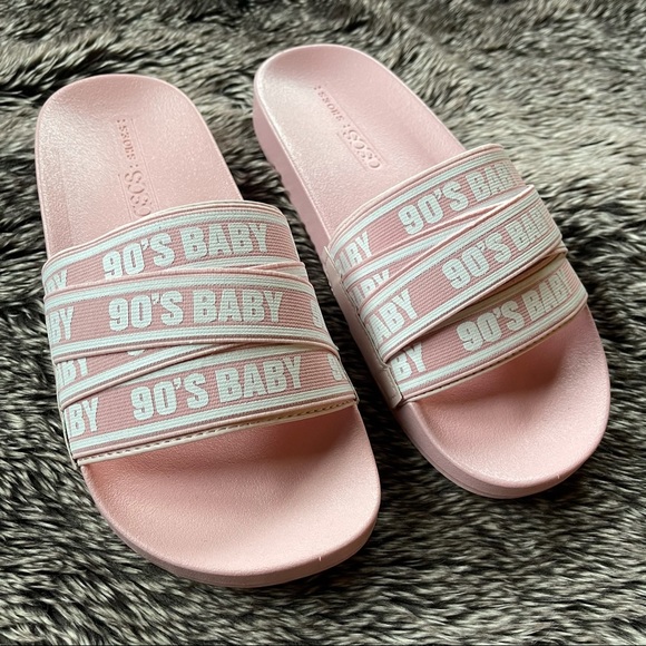 ASOS Shoes - ASOS DESIGN 90’s Baby slides